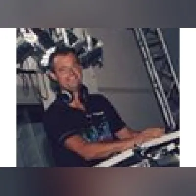 DJTOMY