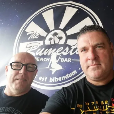 Live streaming De Deejays Draaien Door
