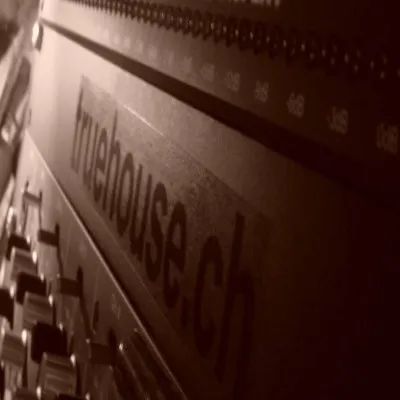 Live streaming True House - The Chill