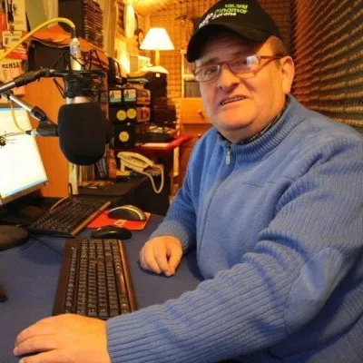 Live streaming Radio Pinamar FM La Serena