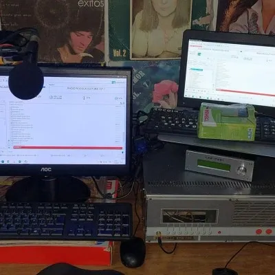 Live streaming Radio Rocola FM