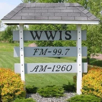 Live streaming WWIS Radio -