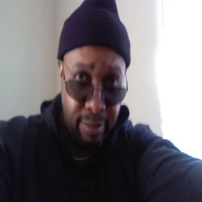 Live streaming KTSZ The Smooth Zone