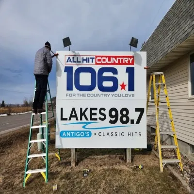 Live streaming Classic Hits 98.7