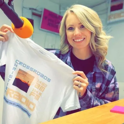 Live streaming Crossroads Christian Radio