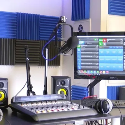 Live streaming Estrella 100 Cumbia Sonidera