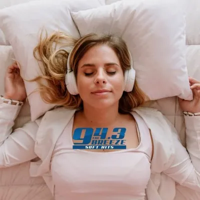 Live streaming 94.3 The Breeze